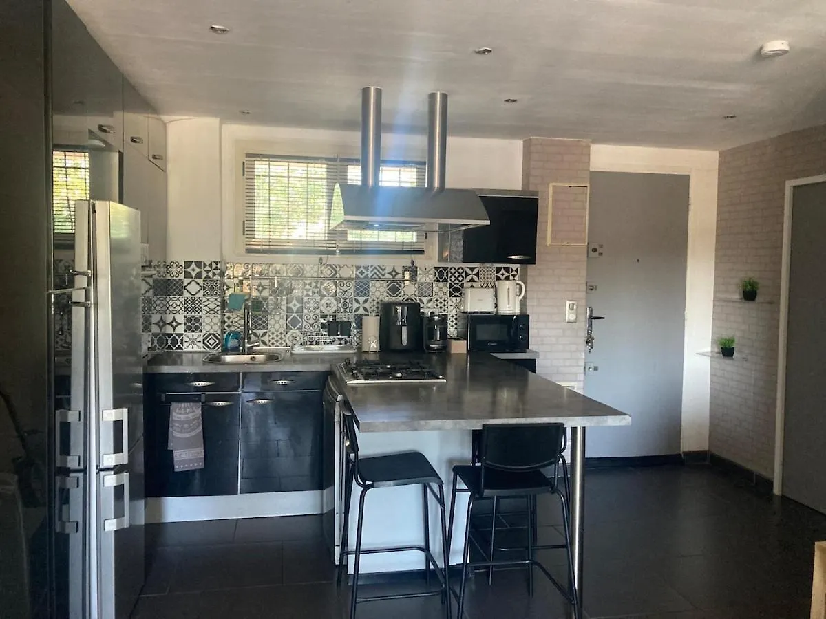 Appartement Cosy Proche Des Plages Et Commodites 尼斯